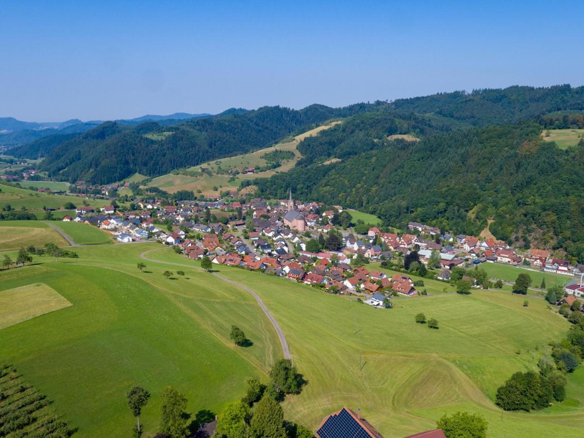 Ferienwohnung Mit Komfort Oberharmersbach Buitenkant foto